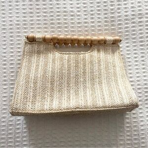 Cream Handbag with Wooden Handle